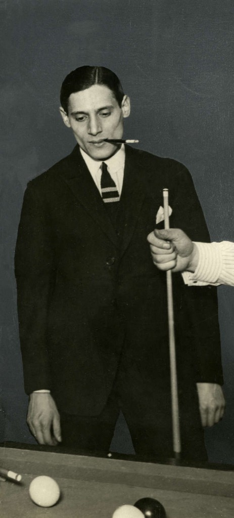Ari Bos in 1921