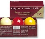 Super Aramith Tournement: het meest gebruikte setje met 1 rode, witte en gele bal.